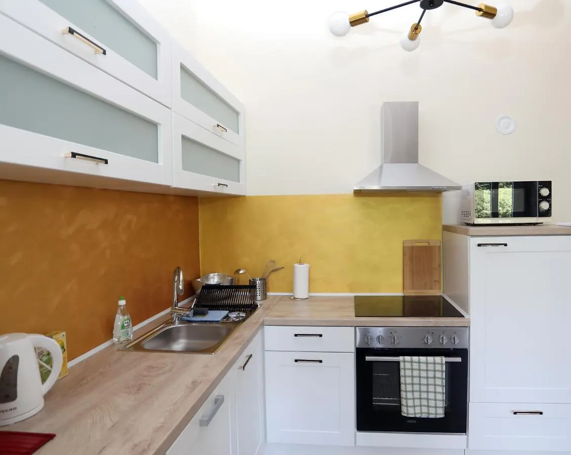 Apartman Kamala Πούλα 0*,  Κροατία