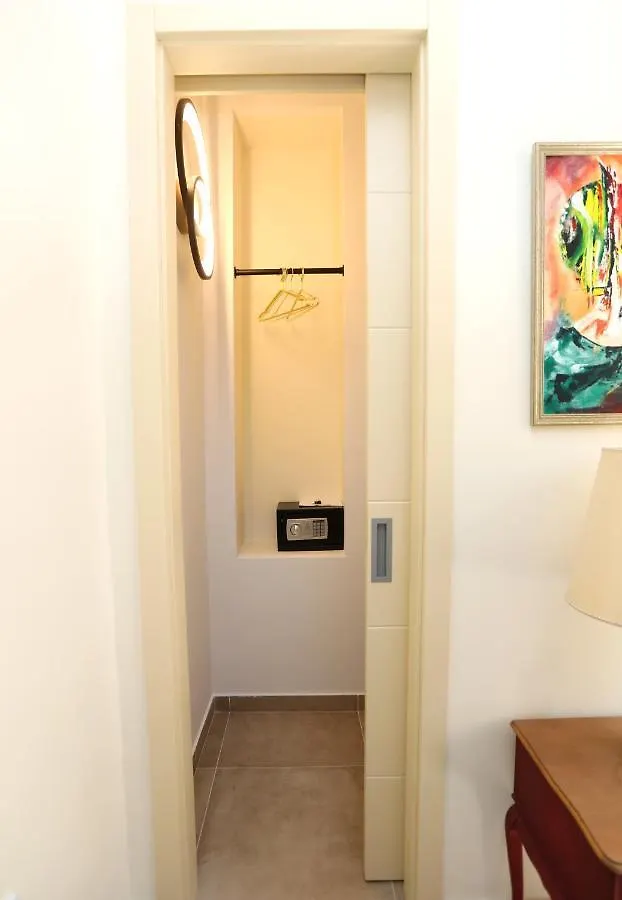 Apartman Kamala Πούλα